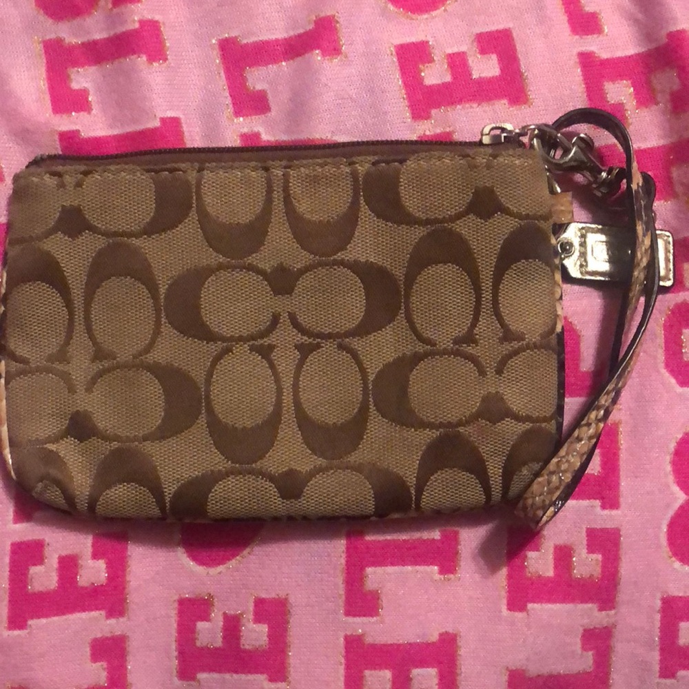 Wristlet - Picture 2 of 4